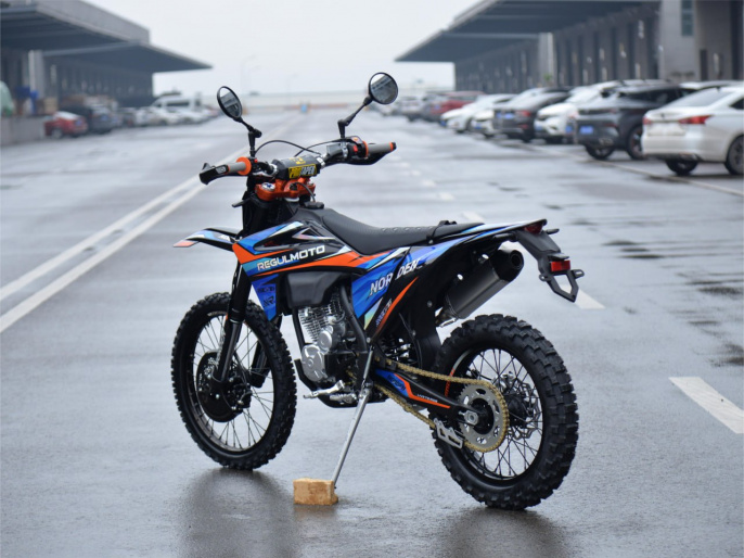 Мотоцикл Regulmoto Norden с ПТС