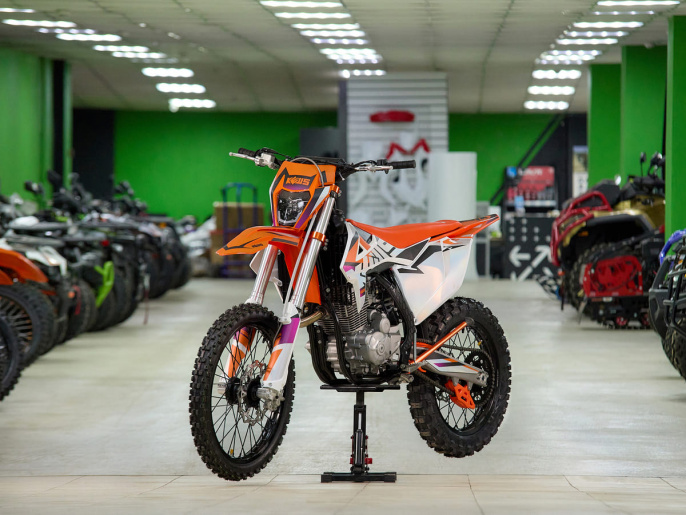 Мотоцикл KEWS K16 PR300 21/18