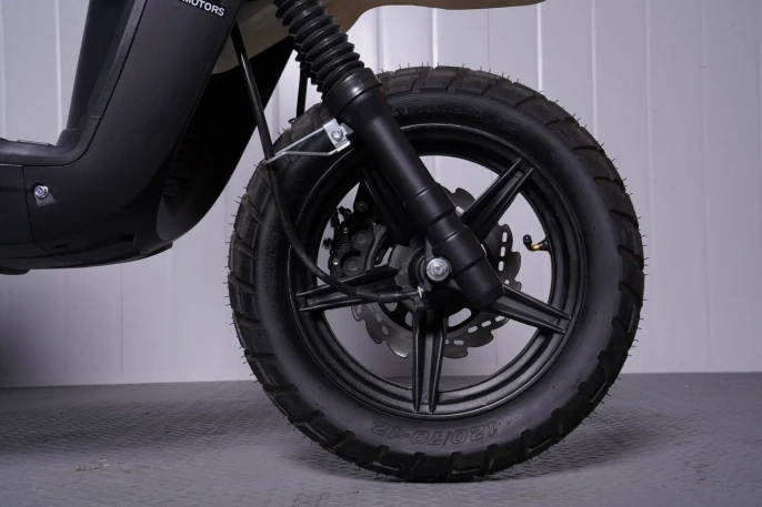 Скутер SPRMOTORS Zoom-10 T8-50G 150cc