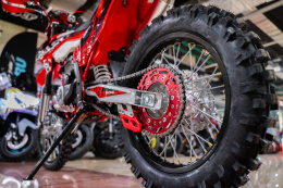 Мотоцикл эндуро Hasky F5 Racing 172FMM 250 cc