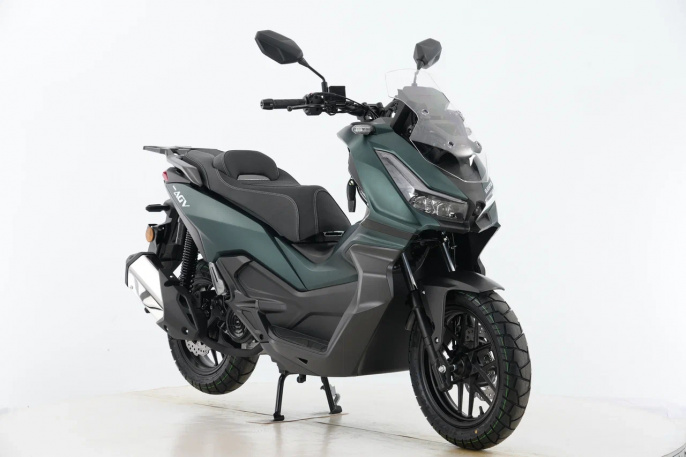 Скутер Gladiator AGV