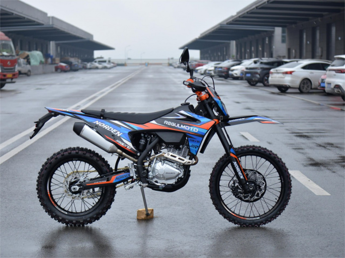 Мотоцикл Regulmoto Norden с ПТС
