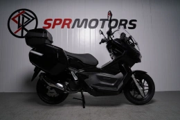 Скутер SPRMOTORS ADV MAX 150 CDI 