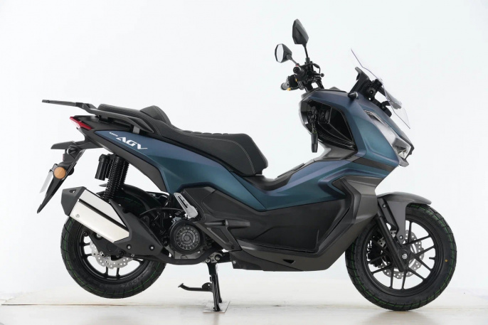 Скутер Gladiator AGV